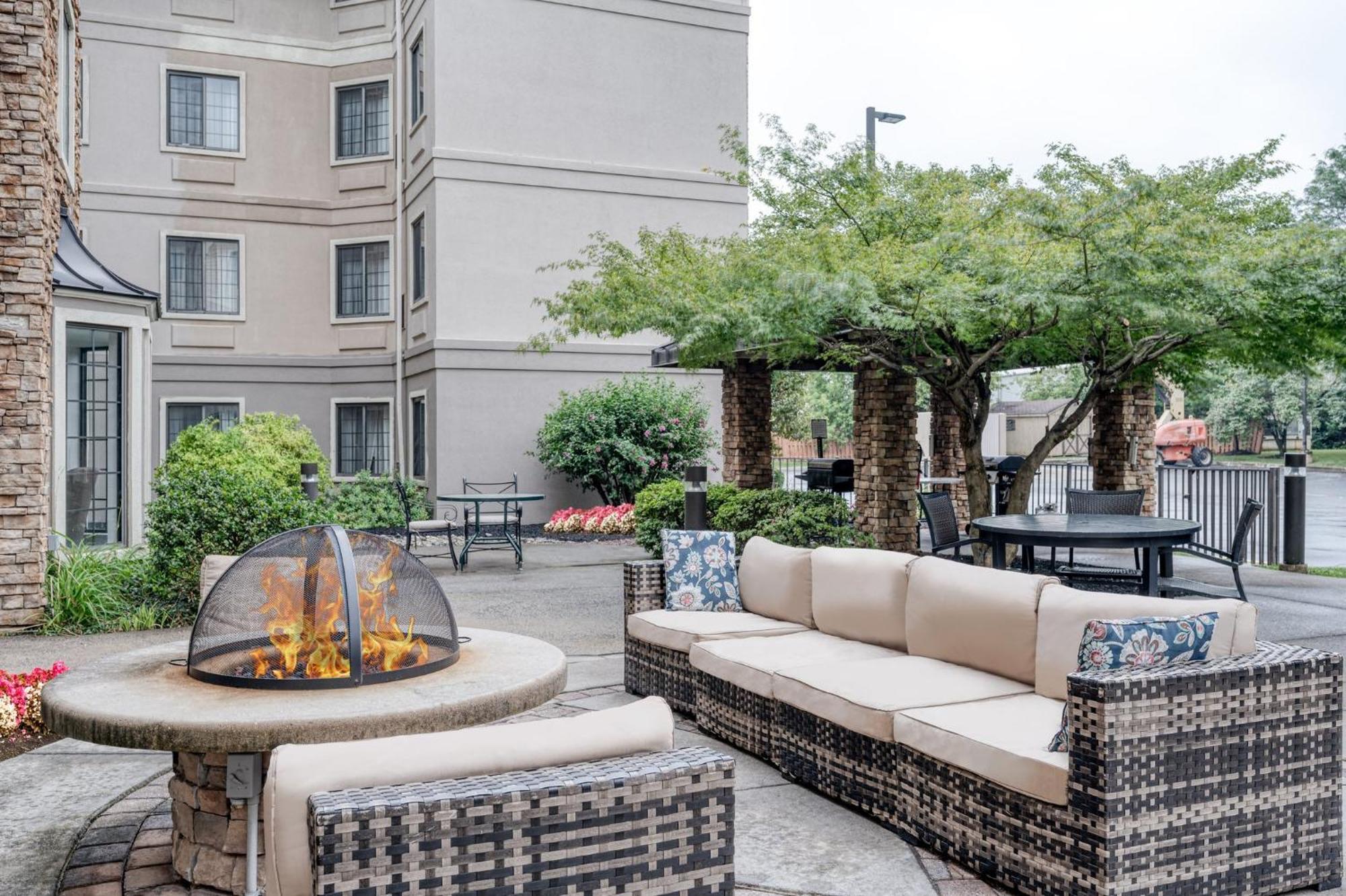 Staybridge Suites Allentown Airport Lehigh Valley By Ihg Exterior foto