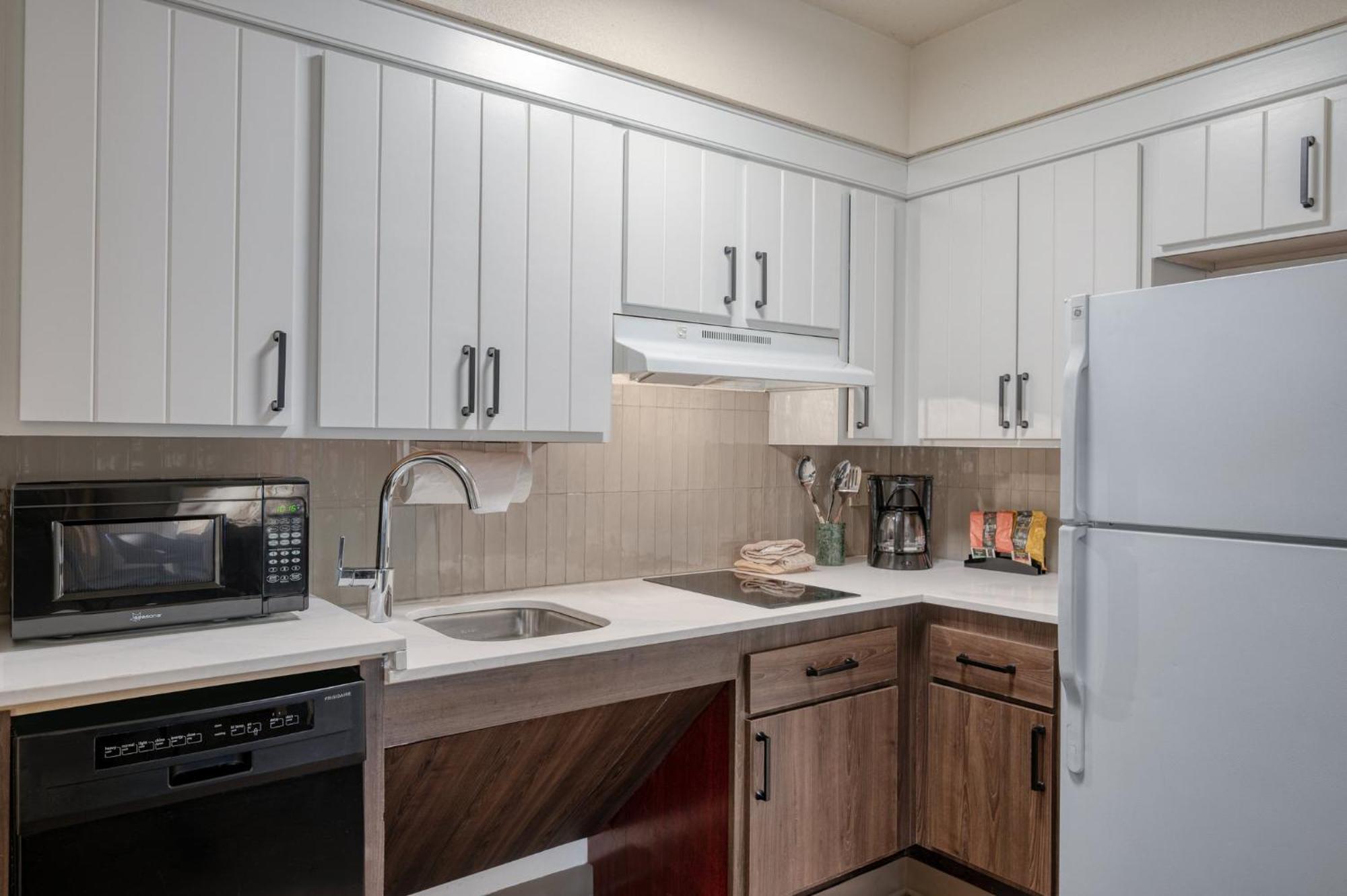 Staybridge Suites Allentown Airport Lehigh Valley By Ihg Exterior foto